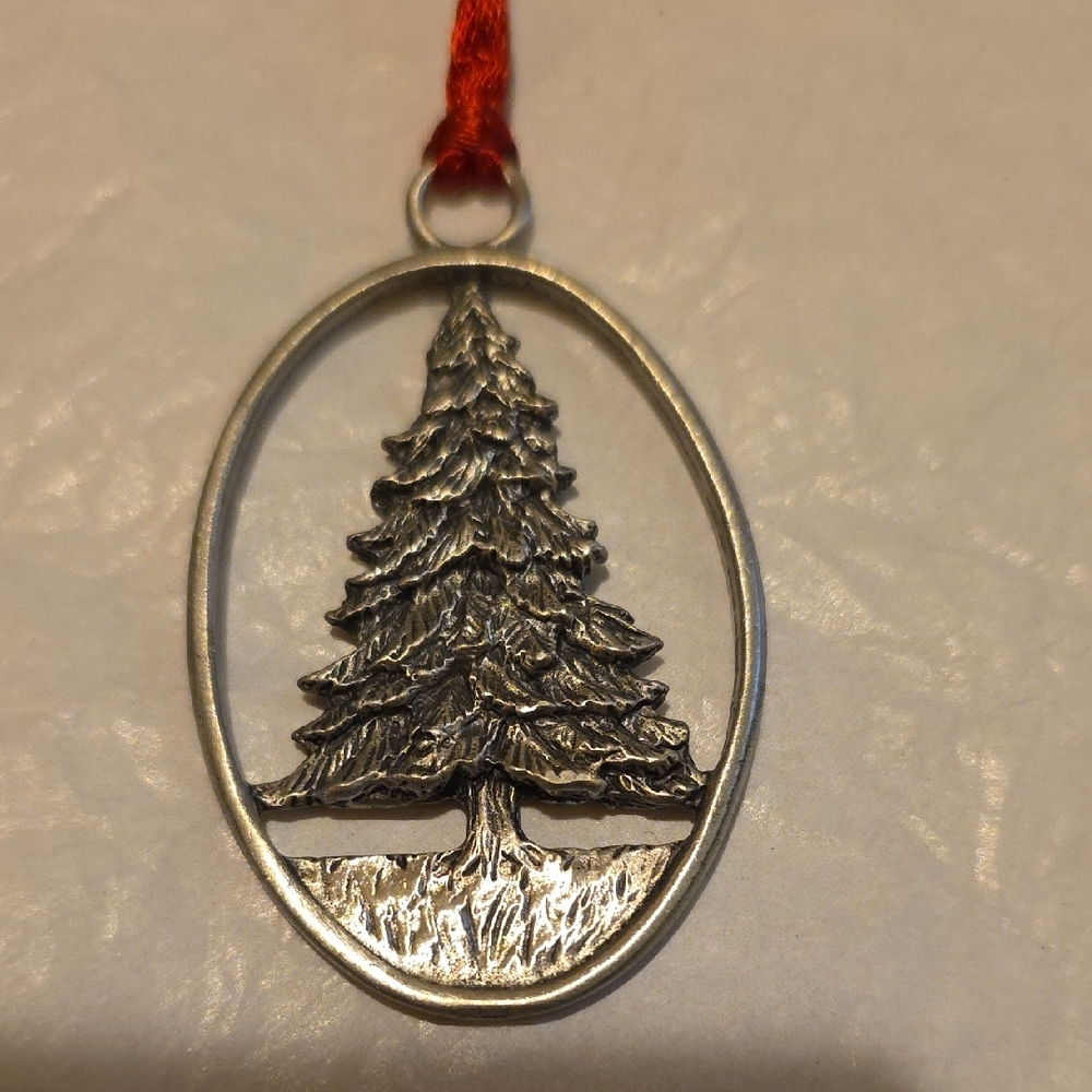 Vintage Etain Zinn Pewter Metal Christmas Tree Ornament
